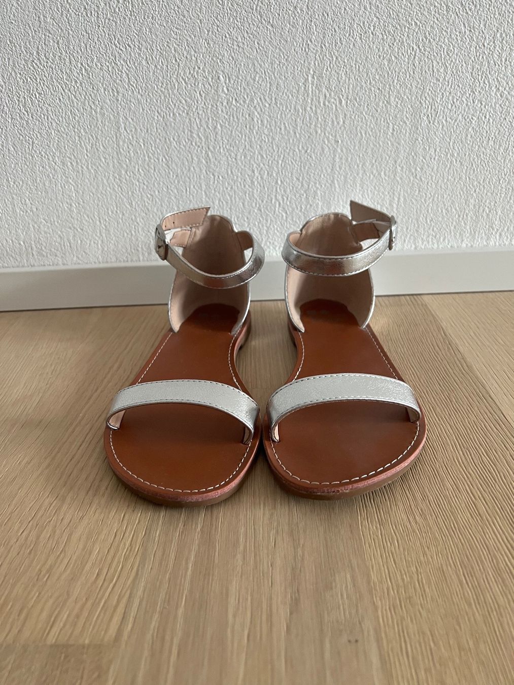 Scarpe da donna: Sandalen silbrig – Nuovo (secondo la descrizione) da Vaduz venduto da Christina_97 1