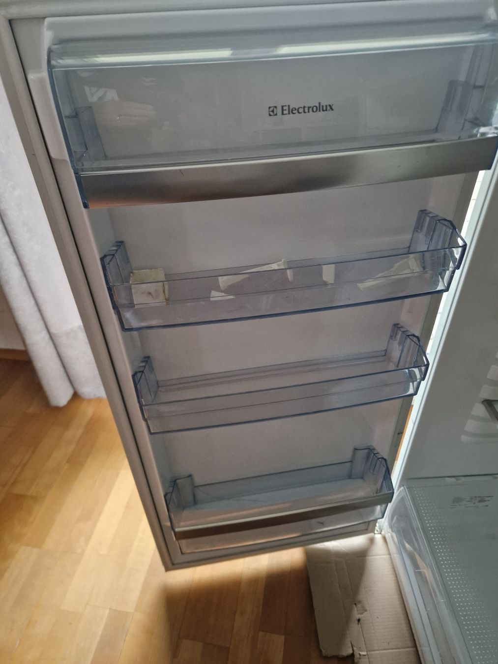 Electrolux Frigoriferi: Kühlgefrierkombination Electrolux – Usato da Münsingen venduto da Geeskile 4