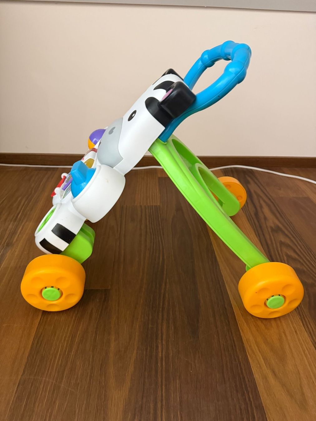 Fisher-Price Fahrzeuge für Kinder: FISHER PRICE Zebra Lauflernwagen – Gebraucht aus Horgen von Auction-Kings 2