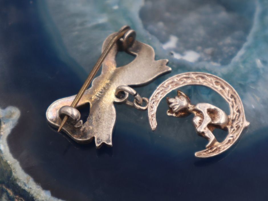 Spille & Fermagli: Antiker Silber Kobold Anstecker Brosche mit blauem Email – Usato da Baden venduto da TellsKuchenhaus 3