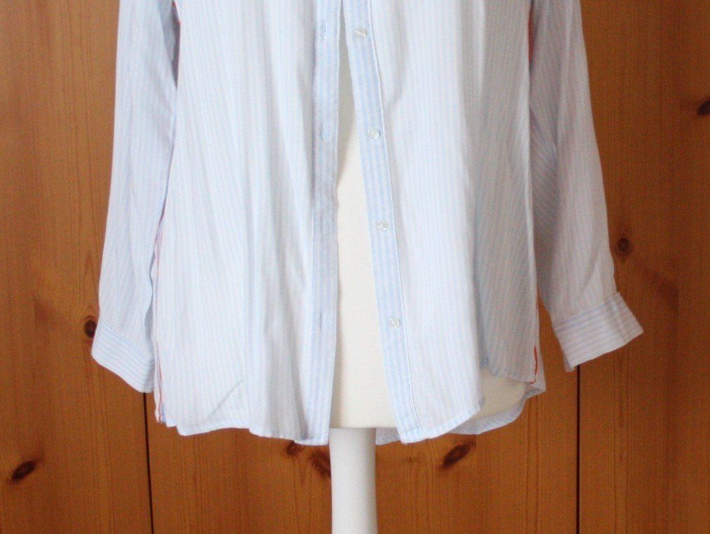 Camicette: Bluse Langarm blau - weiss Gr. L – Usato da Flüelen venduto da Diversicum-Curvy 1
