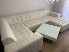 Elegante, cremefarbene Eckcouch zu verkaufen - Top Zustand!