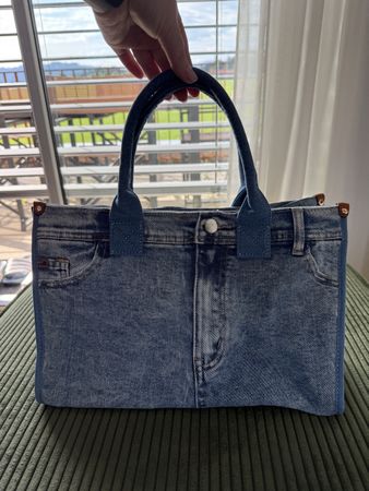 jeanstasche
