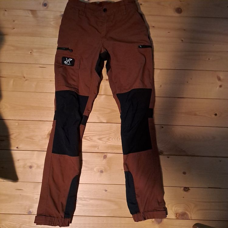 Pantalon best sale revolution race