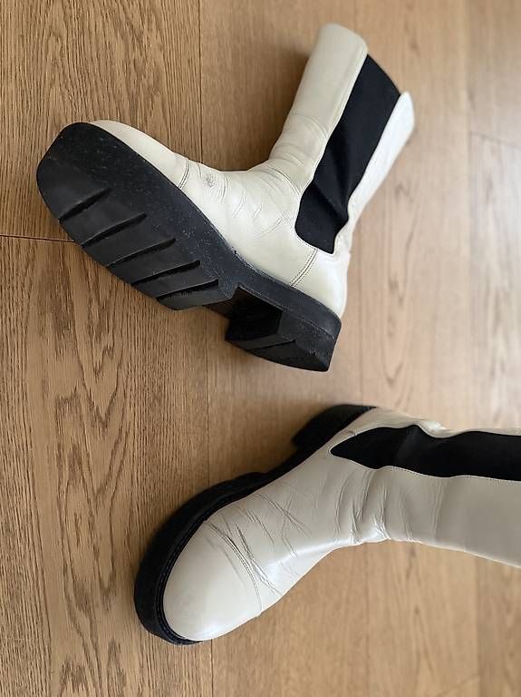 Scarpe da donna: Boots von Stuart Weitzman  – Usato da Steinhausen venduto da deikoon 3