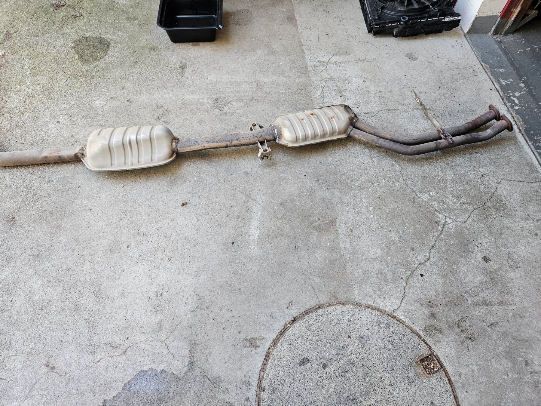BMW Auspuffanlagen: BmW E46 320i Abgasanlage – Gebraucht aus Winterthur von ThomasVtec 1