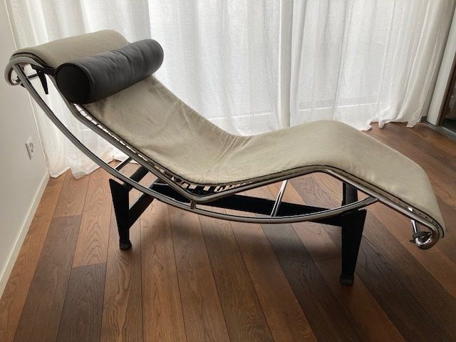 Le Corbusier Sedie a sdraio: Le Corbusier LC4 Chaise Longue – Usato da Hochdorf venduto da Obladi