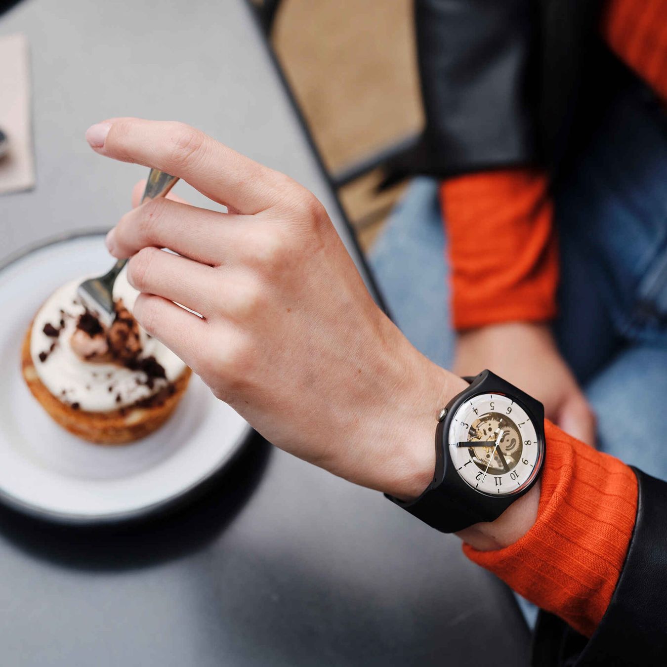 Swatch Orologi: SWATCH HEADSTAILSPAY! SO32B112-5300, New, No box & papers – Nuovo (secondo la descrizione) da Le Mont-sur-Lausanne venduto da LycaGallery 3
