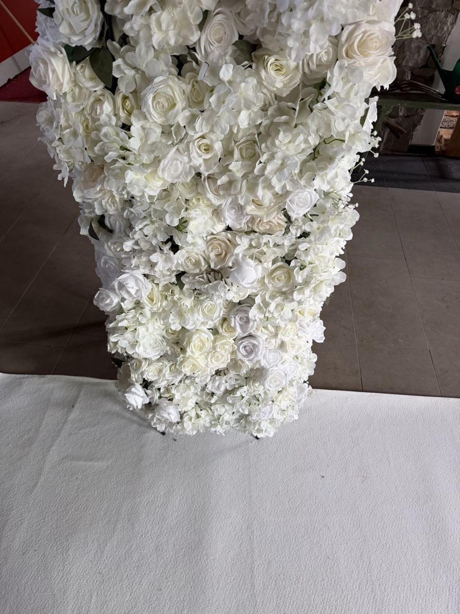 Bogenschiessen: Rosenbogen mit Teppich, perfekt für Hochzeit – Gebraucht aus Rorschach von Costa_18 2