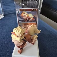Pokémon 151 Arcanine carta e statuetta set