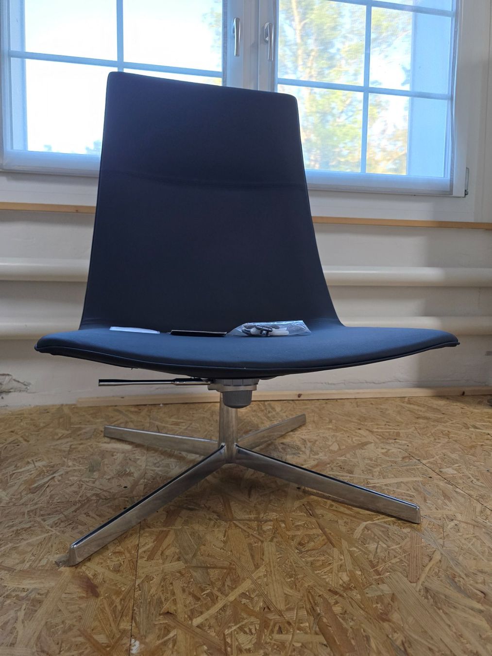 Arper Sessel: neuer Designer Arper Catifa 70 Sessel ab 1250.- – Neu (gemäss Beschreibung) aus KRINAU von Mio_Liqstyle 4