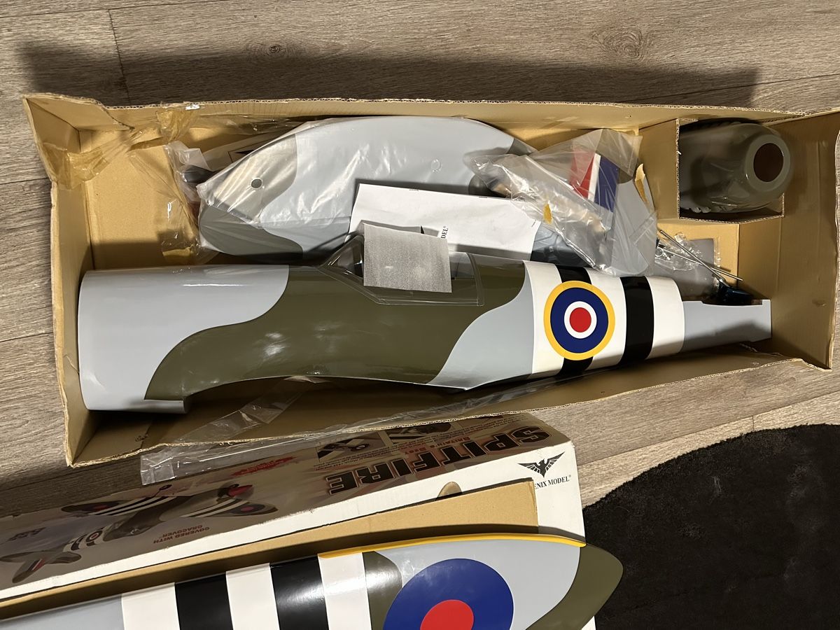 RC Modellbau: Phoenix Spitfire – Neu und originalverpackt aus Rechthalten von Cardinal6 2