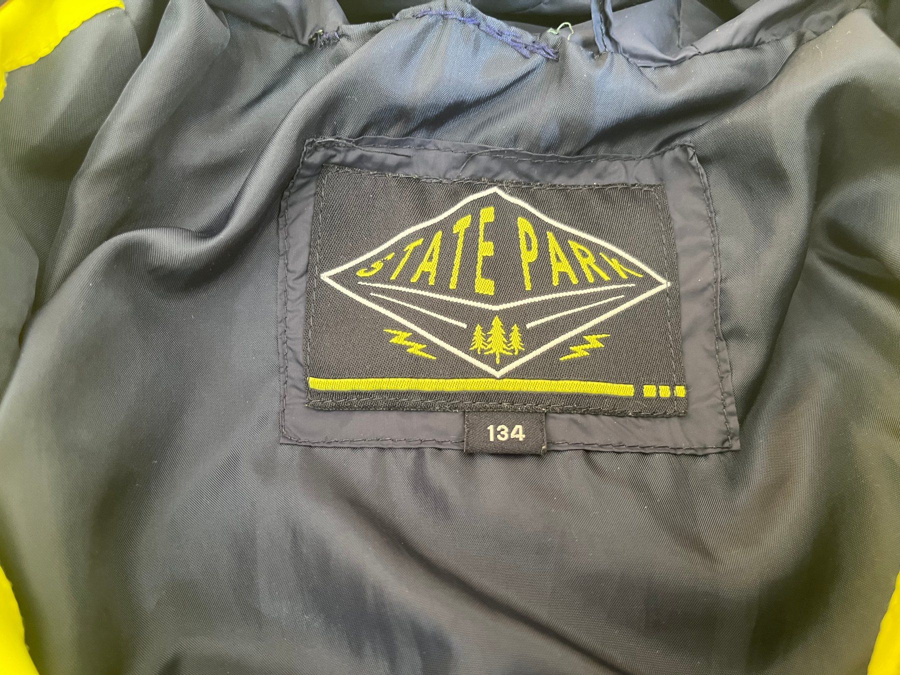 Jacken & Mäntel: Steppjacke Grösse 134 – Gebraucht aus Konolfingen von takkie 4