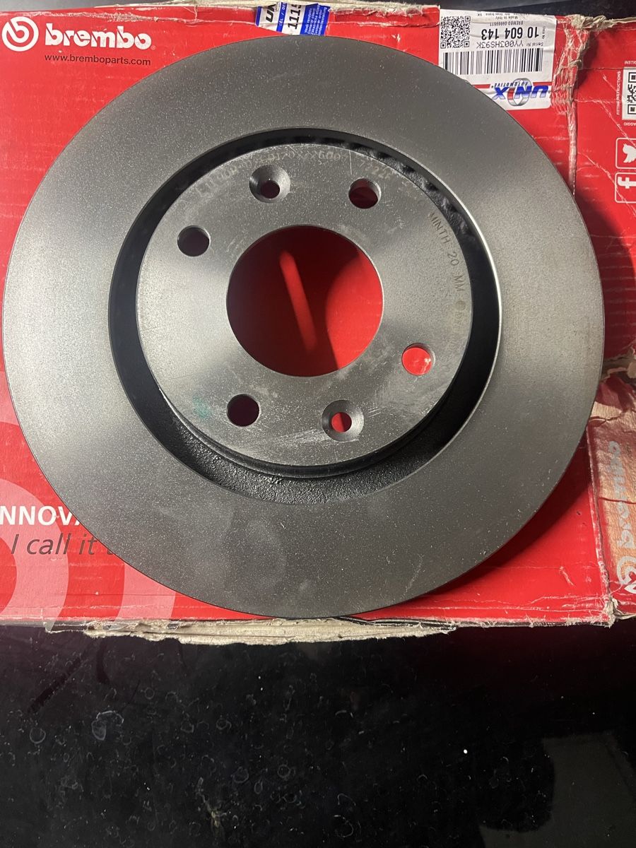 Brembo Tutti pezzi di ricambio auto: Brembo Bremsescheibe + Bremsbeläge – Nuovo (secondo la descrizione) da Fislisbach venduto da Brandopfer810 8