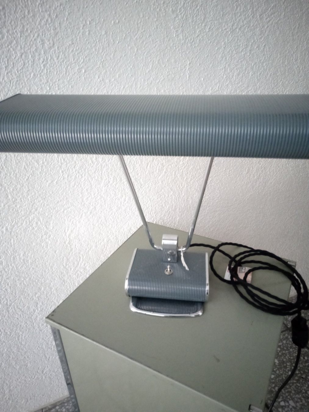 Lampade: Eileen Gray Jumo Tischlampe – Usato da Zürich venduto da edi_c2m6 1
