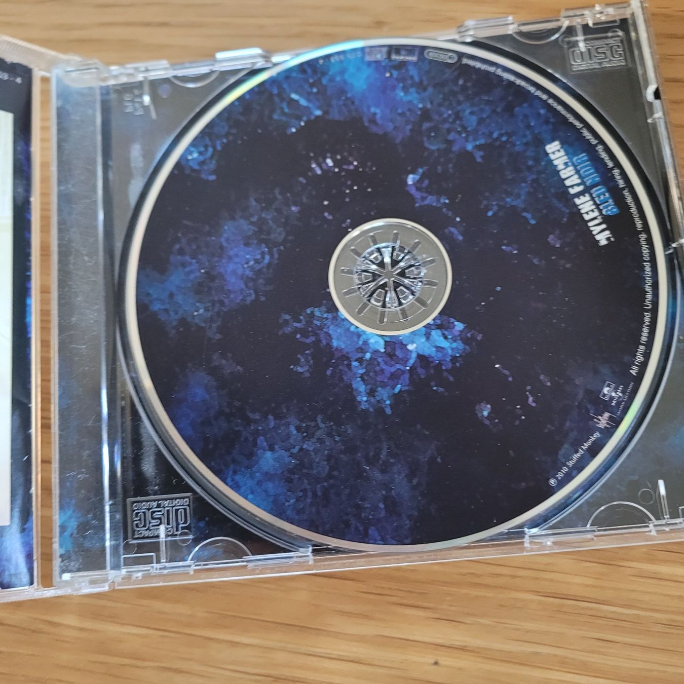 CD: CD Mylène Farmer Bleu Noir – Usato da Biel/Bienne venduto da Destockweb 1