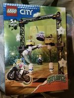 LEGO City 60341 Stuntz - Umstoß-Stuntchallenge Neu