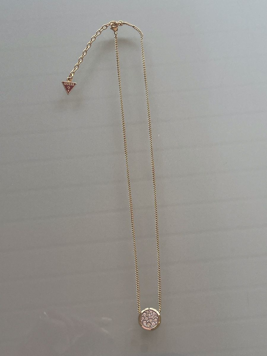 Guess Catenine: Collier Guess doré avec des cristaux Swarovski – Nuovo (secondo la descrizione) da Vuadens venduto da Nina11 1