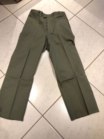 Freizeithose grün Gr. 50 ( 11 )
