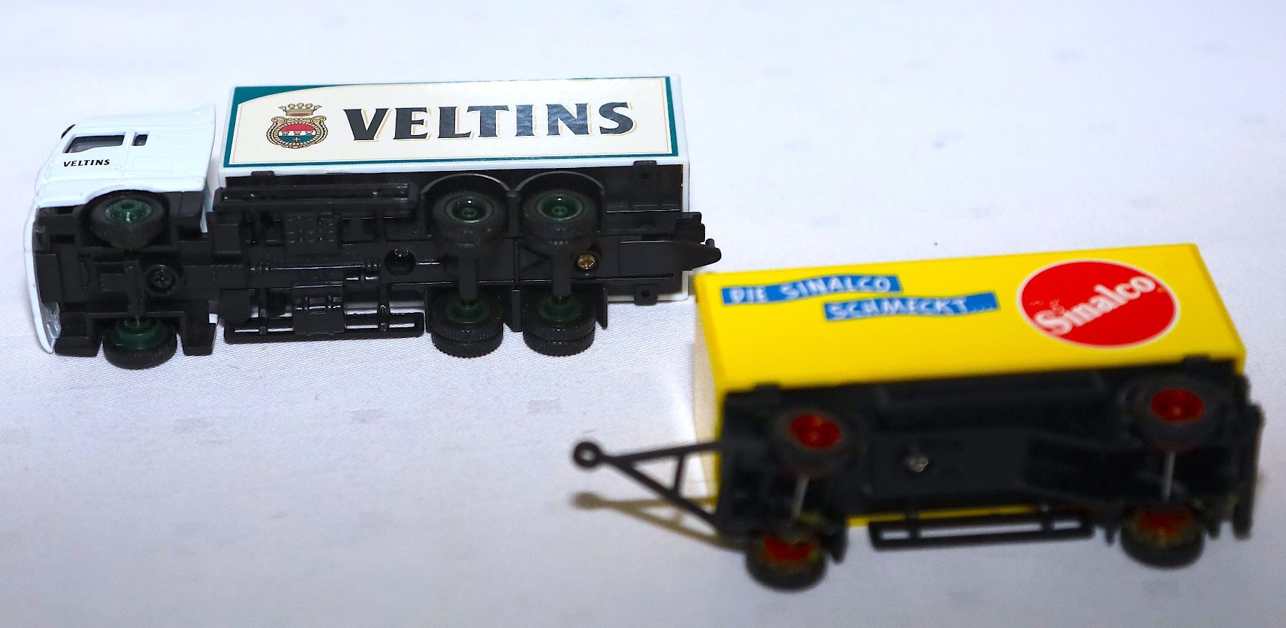 Mercedes-Benz Modellautos: LKW  MIT ANHÄNGER VELTLINS/SINALCO  1:87 – Gebraucht aus Ipsach von Merlux 2
