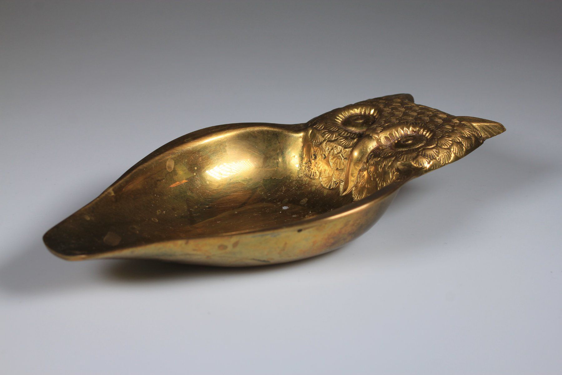 Plateaux: Vintage Ablageschale Eule aus Messing – D'occasion à Basel par IRMAundFRED 2