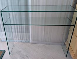 Regal aus Glas in 4 einzelnen Glasscheiben