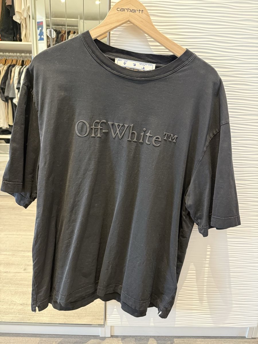 Off-White T-shirt: Off white logo print tshirt M – Usato da Giubiasco venduto da Darkemperor
