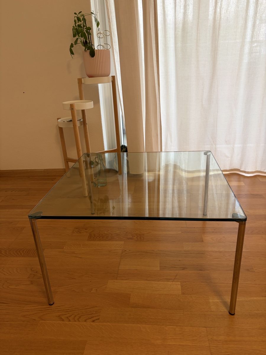 Tables: Glastisch / couchtisch – D'occasion à Basel par maipengye