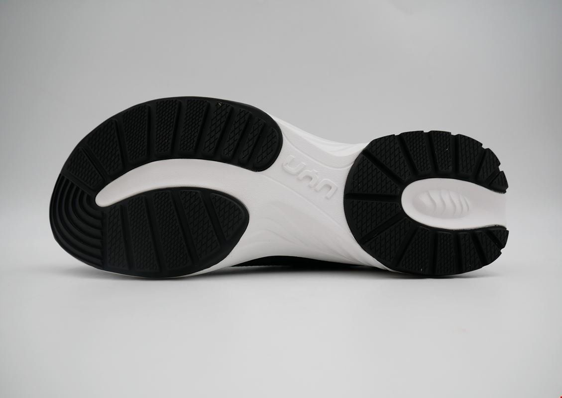 UYN Scarpe da donna: UYN FREE FLOW MASTER, BLACK/CARBON, GR. 35 – Nuovo (secondo la descrizione) da Winterthur venduto da Restwert_Winterthur 2