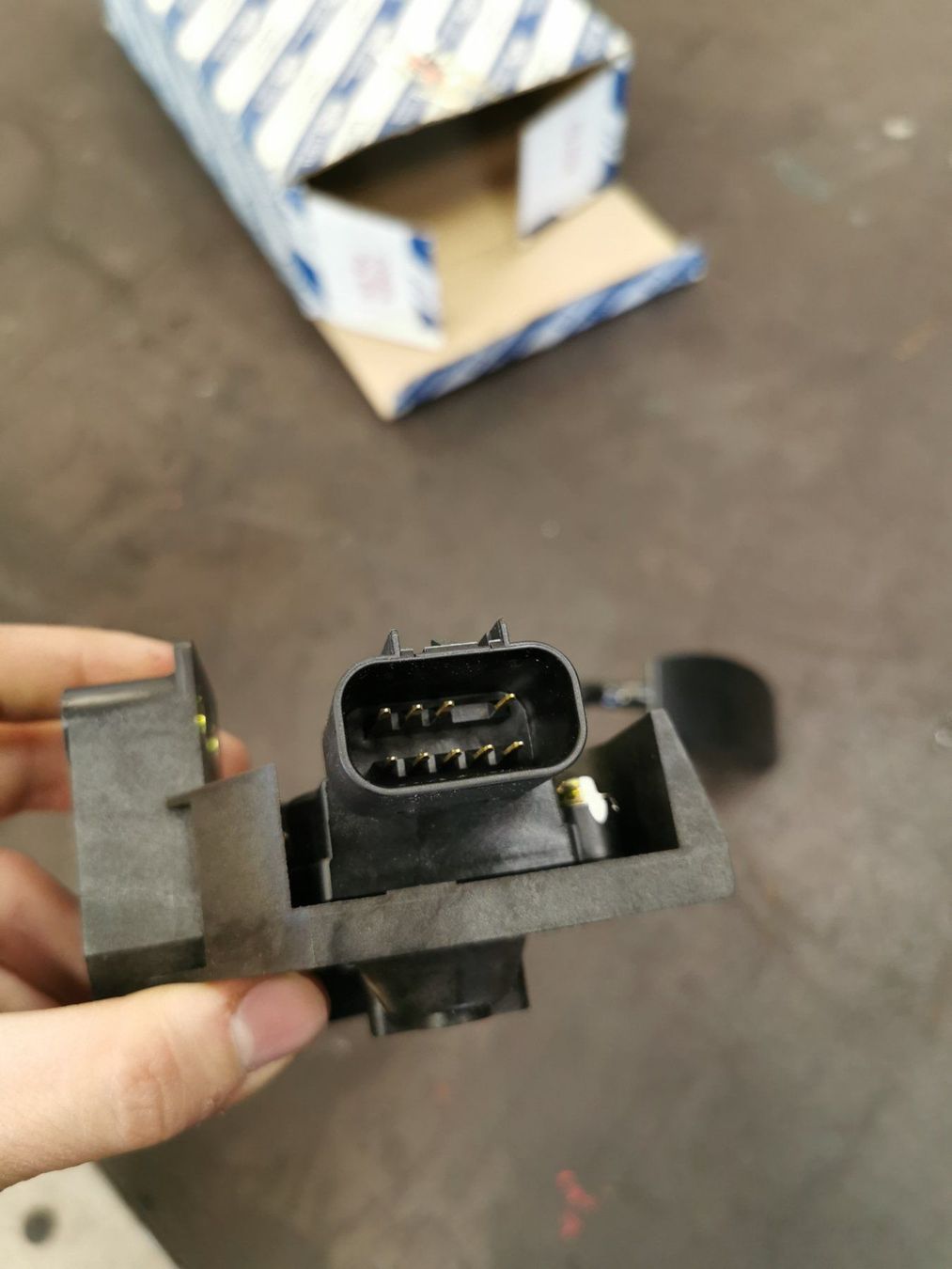 Fiat Tutti pezzi di ricambio auto: Fiat Punto HGT Original Gaspedal – Nuovo e nell'imballaggio originale da Oberengstringen venduto da abarth08 3