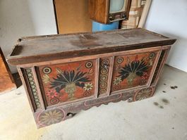 Alte bemalte Truhe, Vintage Holztruhe, antik, Rarität