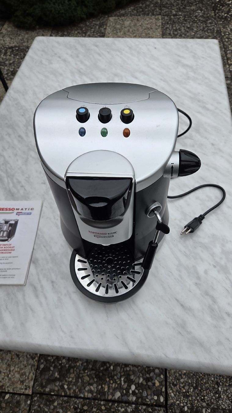 Macchine per caffè & Macchine per espresso: Kaffee Kapselmaschine – Usato da Hedingen venduto da pau_7sw9 2