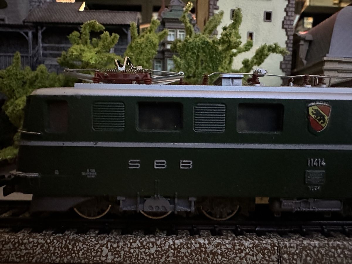 Märklin Modellini di ferrovie: Märklin 3050 SBB Ae 6/6 – Usato da Lupsingen venduto da New-Haven 1