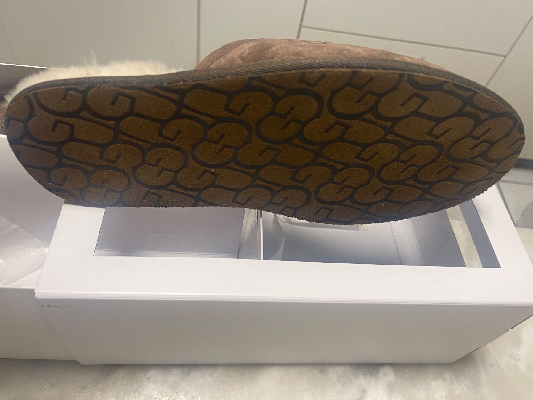 Ugg Scarpe da uomo: UGG HAUSSCHUHE – Nuovo e nell'imballaggio originale da Fislisbach venduto da Brandopfer810 5