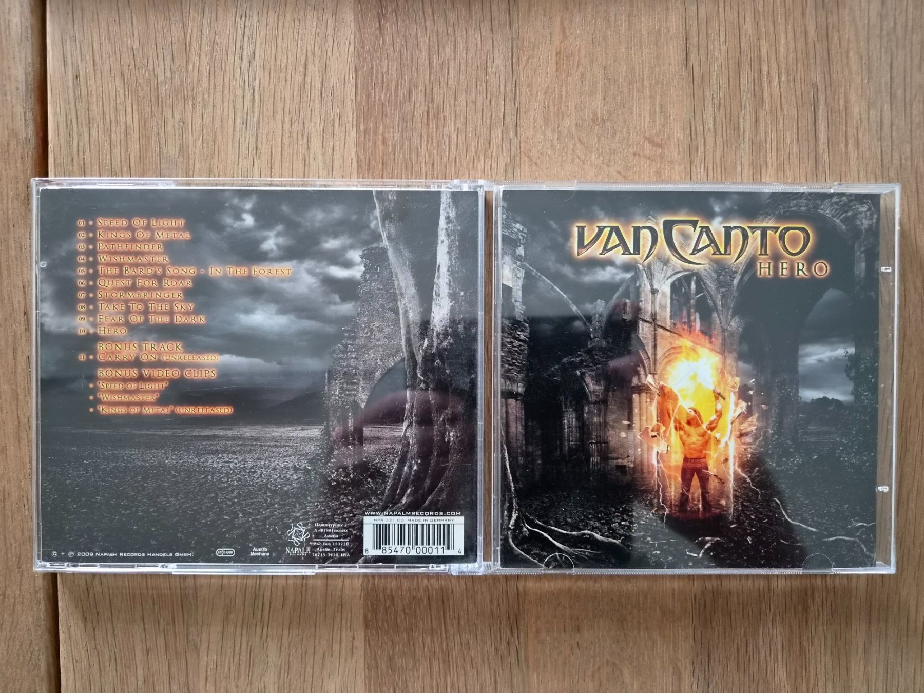 CD: CD Van Canto - Hero, 2009 – Usato da Nebikon venduto da Harley-Davidson01