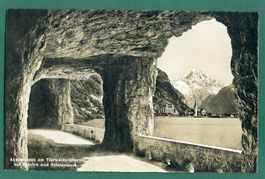 Axenstrasse mit Flüelen und Bristenstock, ungelaufen
