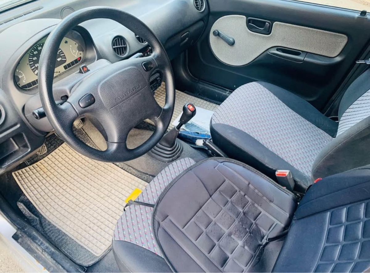 Subaru Automobili: Subaru Vivio 4x4 - young timer – Usato da Val-d'Illiez venduto da LuckLuc 3