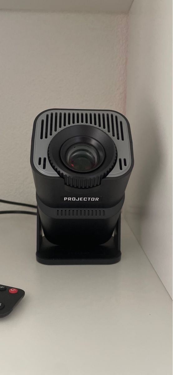 Proiettori: Mini Projector Beamer Kino Buddy – Nuovo (secondo la descrizione) da Kriessern venduto da lau_t2y2