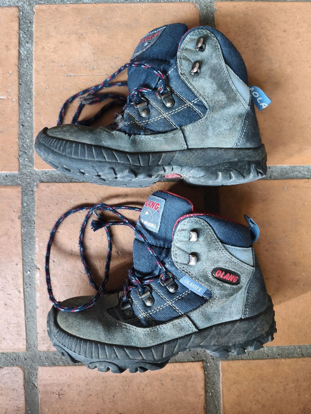 Scarpe per ragazzi: Wanderschuhe Olang Grösse 35  – Usato da Ammerzwil BE venduto da Consuelo01 1