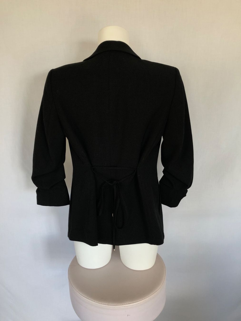 H&M Jacken: Veste noire H&M manches accordéon taille 34 comme neuve – Neu (gemäss Beschreibung) aus Coppet von Vanessamode 3