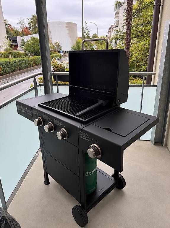 Grills: Gasgrill Neuwertig  – Gebraucht aus Bubendorf von sadiki08 1