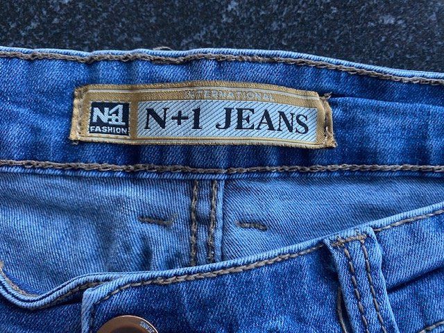 Jeans: blaue Jeans, Gr. 40 – Gebraucht aus Ergisch von July64 3