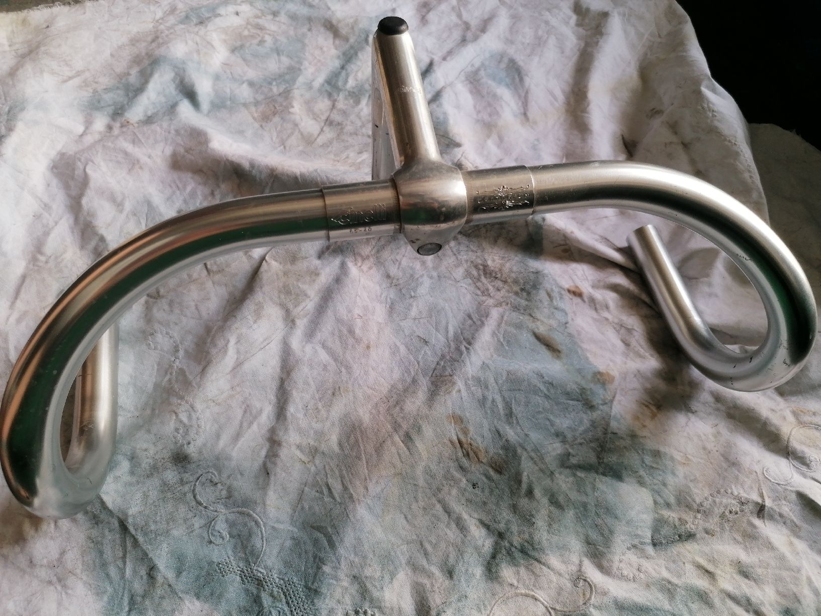 Cinelli Pezzi di ricambio: Cinelli Lenker 40mm + Varbau 100mm – Usato da Lausanne venduto da Frankenstein