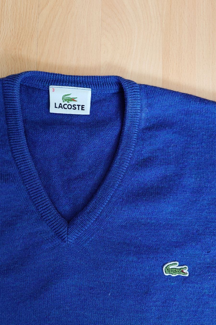 Lacoste Maglioni & Felpe: Lacoste Pullover S gebraucht kleines Loch – Usato da Wauwil venduto da Belton 1