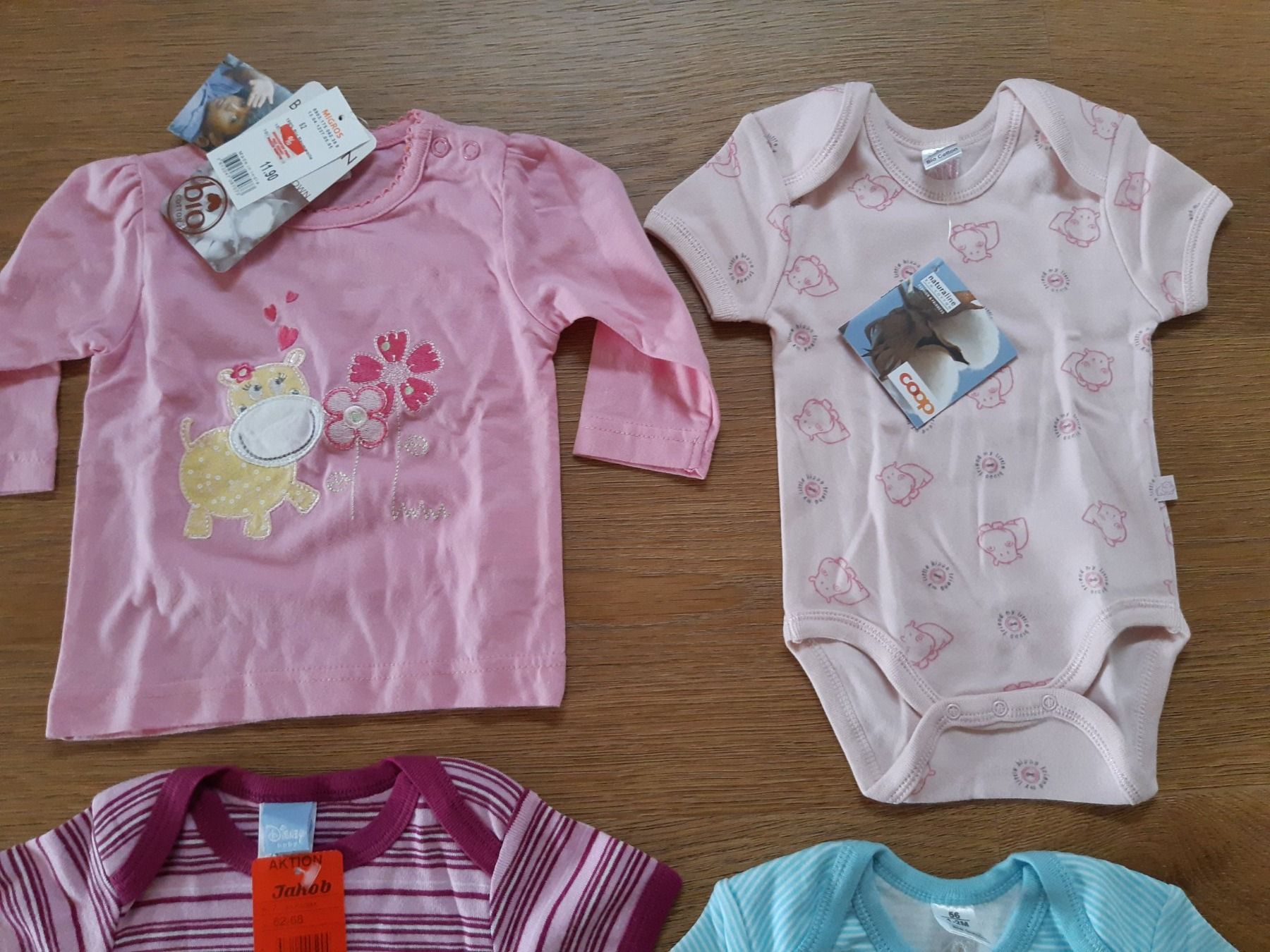 Lotti & Set di vestiti: Neue Babysachen – Nuovo (secondo la descrizione) da Thierachern venduto da Gari76 1