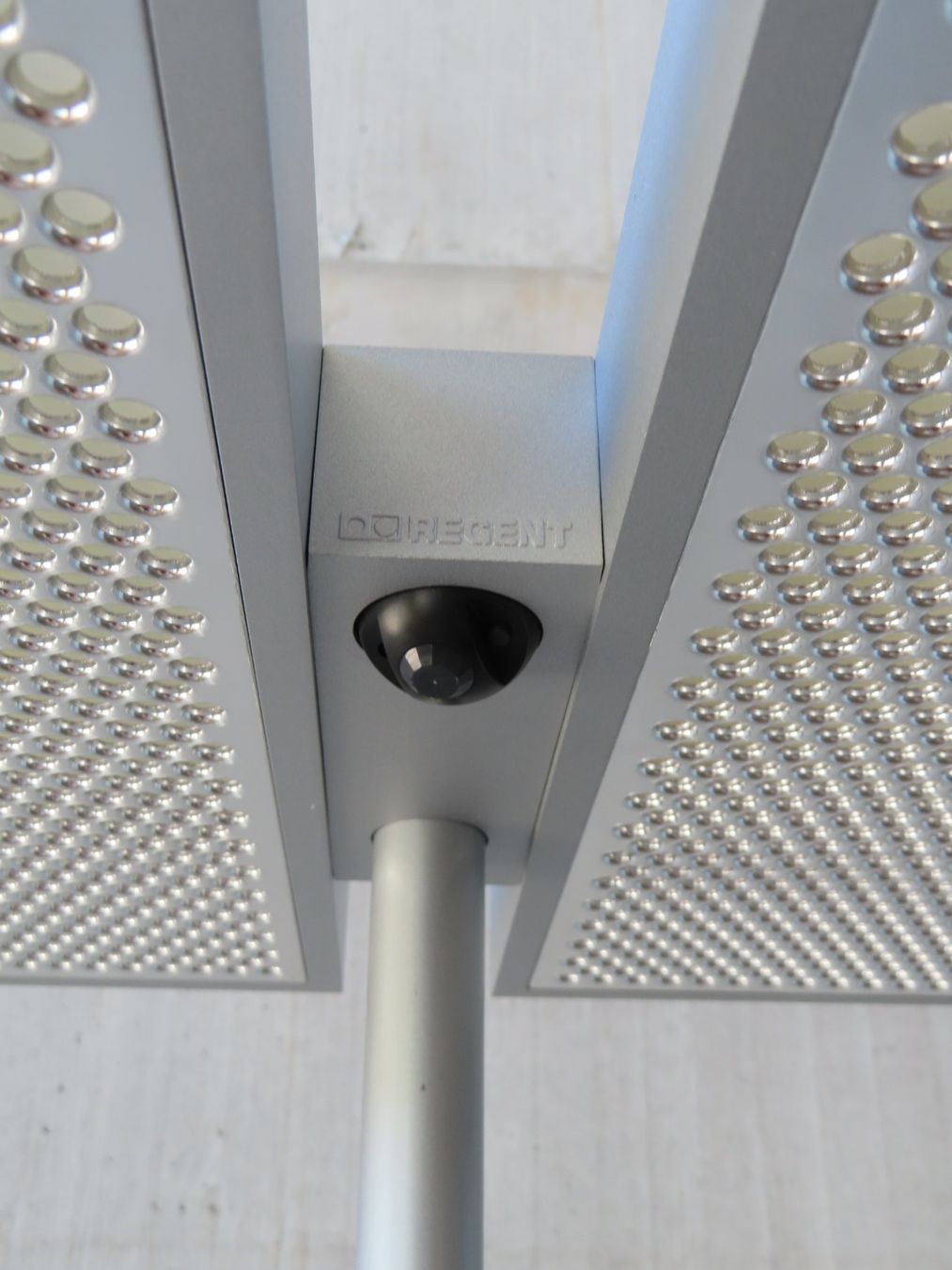 Regent Lampes: Regent Stehlampe Industriedesign – D'occasion à Reinach BL par WBZ-Flohmarkt 3