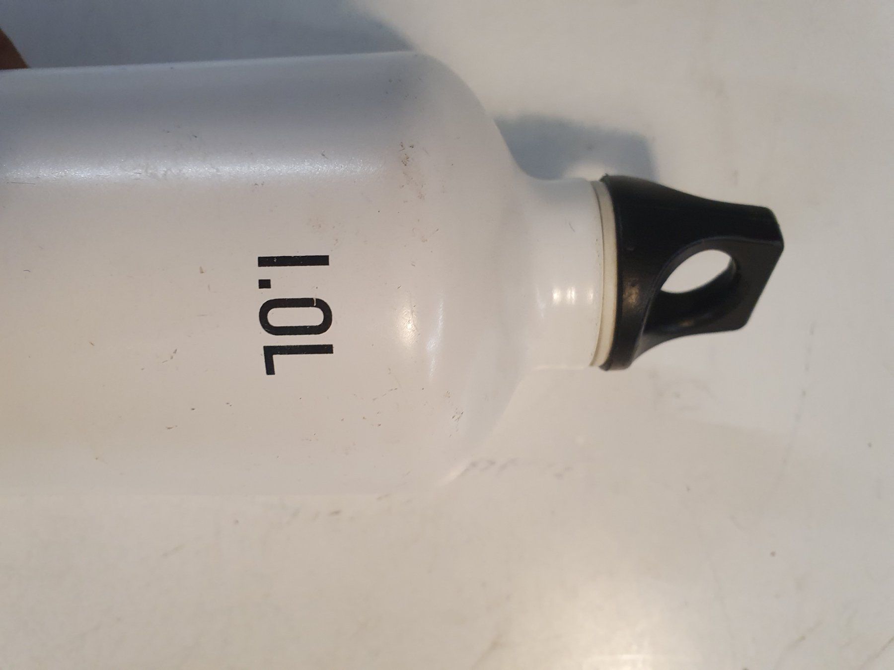 Borracce & Thermos: Quechua Trinkflasche 1L weiss – Usato da Zürich venduto da dialout 2