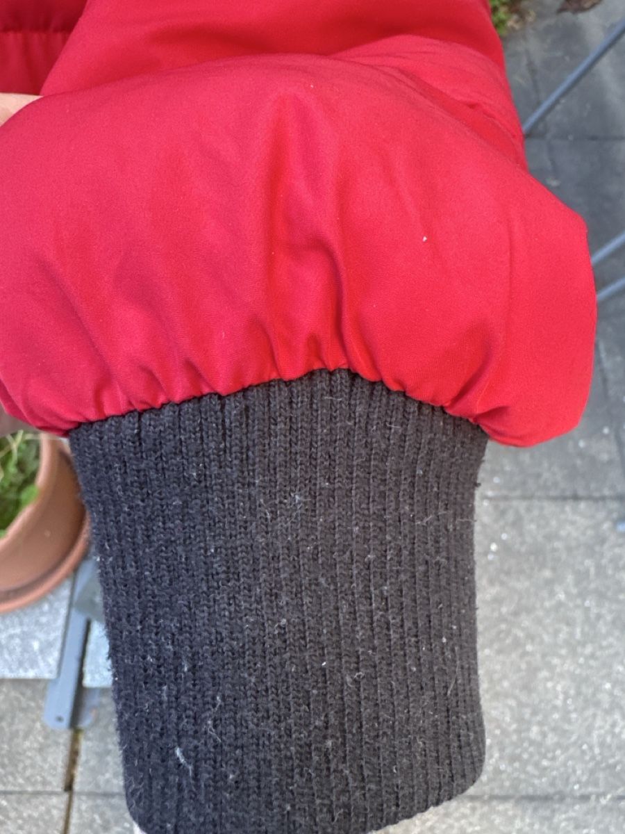 Vestes: Winterjacke gesteppt rot mit Kapuze – D'occasion à Reinach BL par jessihome 4