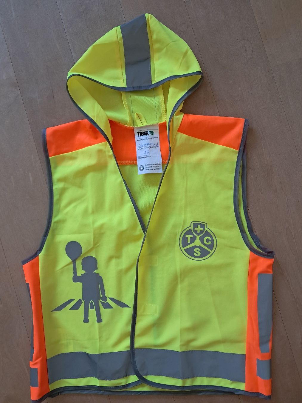 Altro abbigliamento per bambino: TCS Leuchtweste für Kinder – Usato da Winterthur venduto da fabelwin