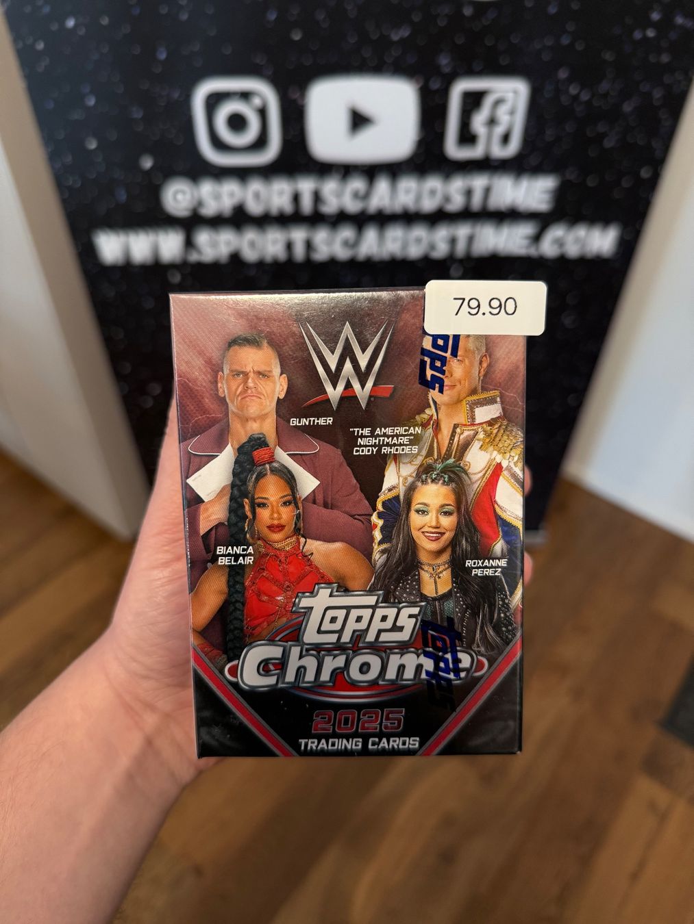 Topps Carte collezionabili: 2025 Topps Chrome WWE Blaster Box – Nuovo e nell'imballaggio originale da Winterthur venduto da SportsCardsTime